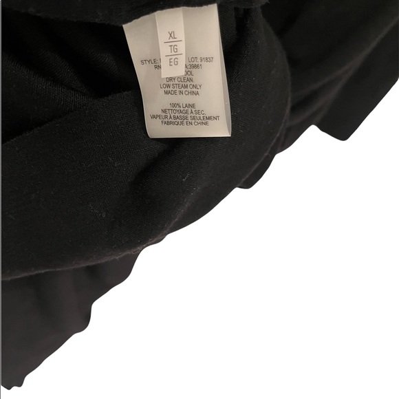 Beautiful Black Tahari wool wrap style dress - never worn - NWOT- size XL! - Picture 4 of 4